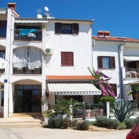 Olivia, Seaside Apartment In Medulin, Croatia Exteriér fotografie